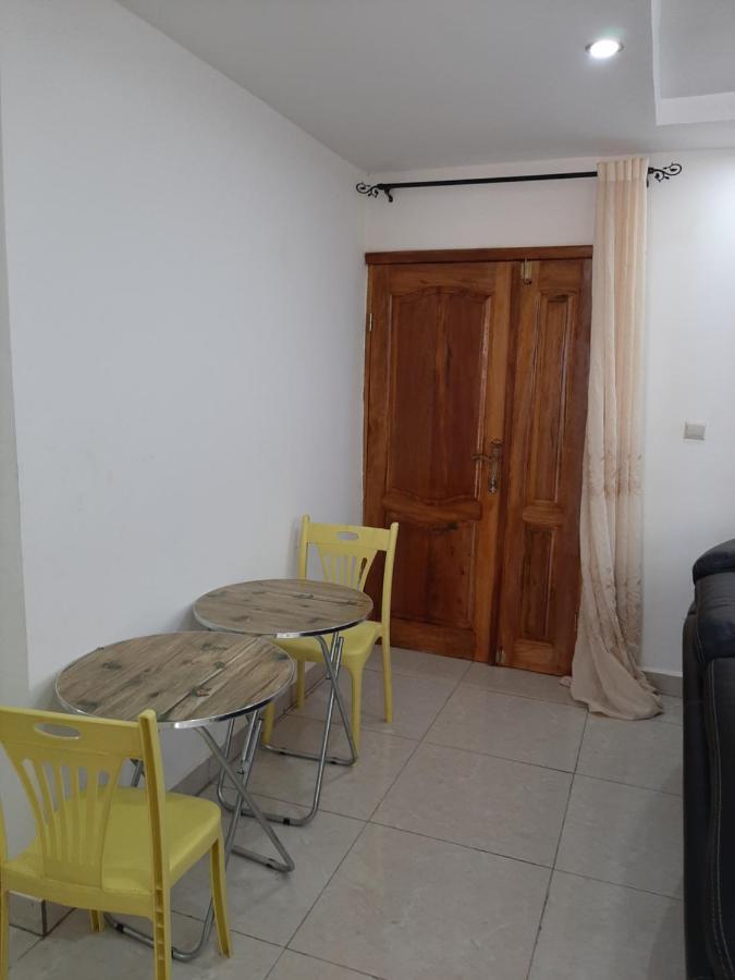 Signorile Jo Apartment Yaounde Exterior photo