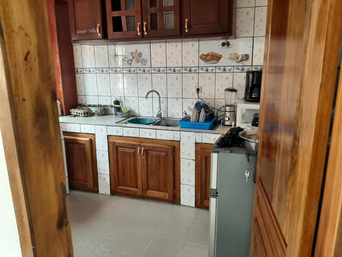 Signorile Jo Apartment Yaounde Exterior photo